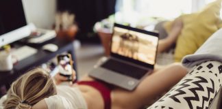 Cum pot filmele romantice sa creasca dorinta sexuala in cuplu